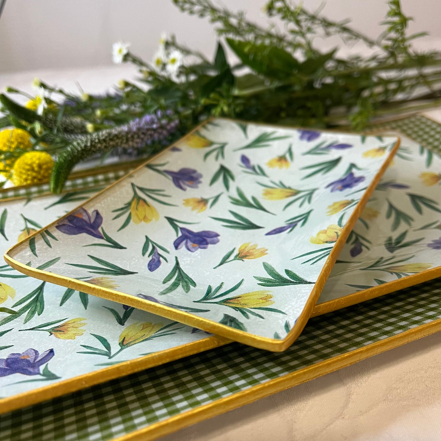 Bandeja rectangular modelo Saffron